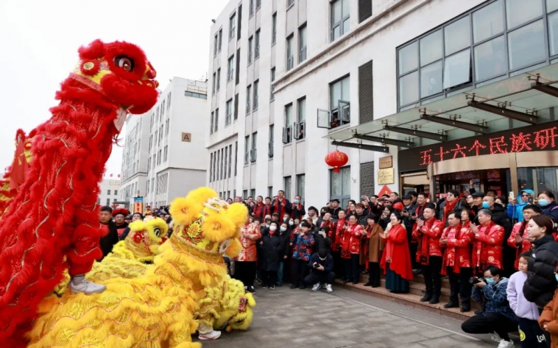 “寶輦會(huì)”走進(jìn)榮程 祈福龍年國泰民安萬事順?biāo)?>
								</div>
															
							<div   id=